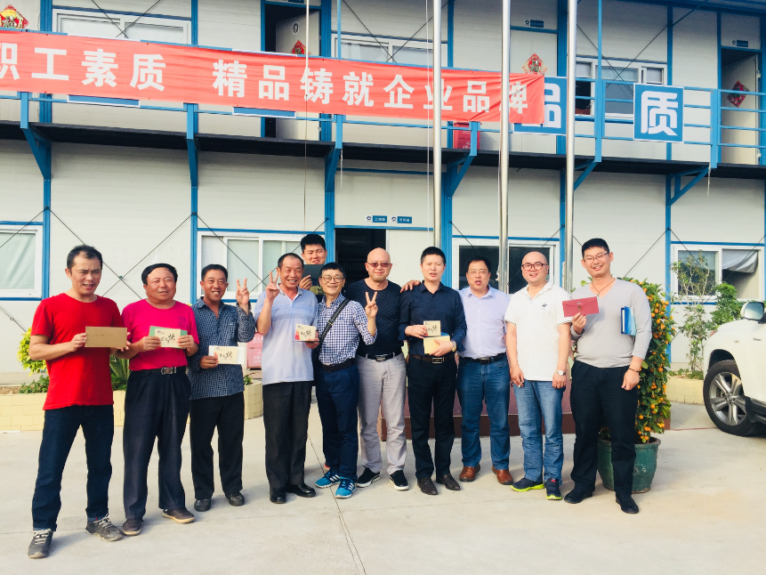 一份生日礼物，一份关爱